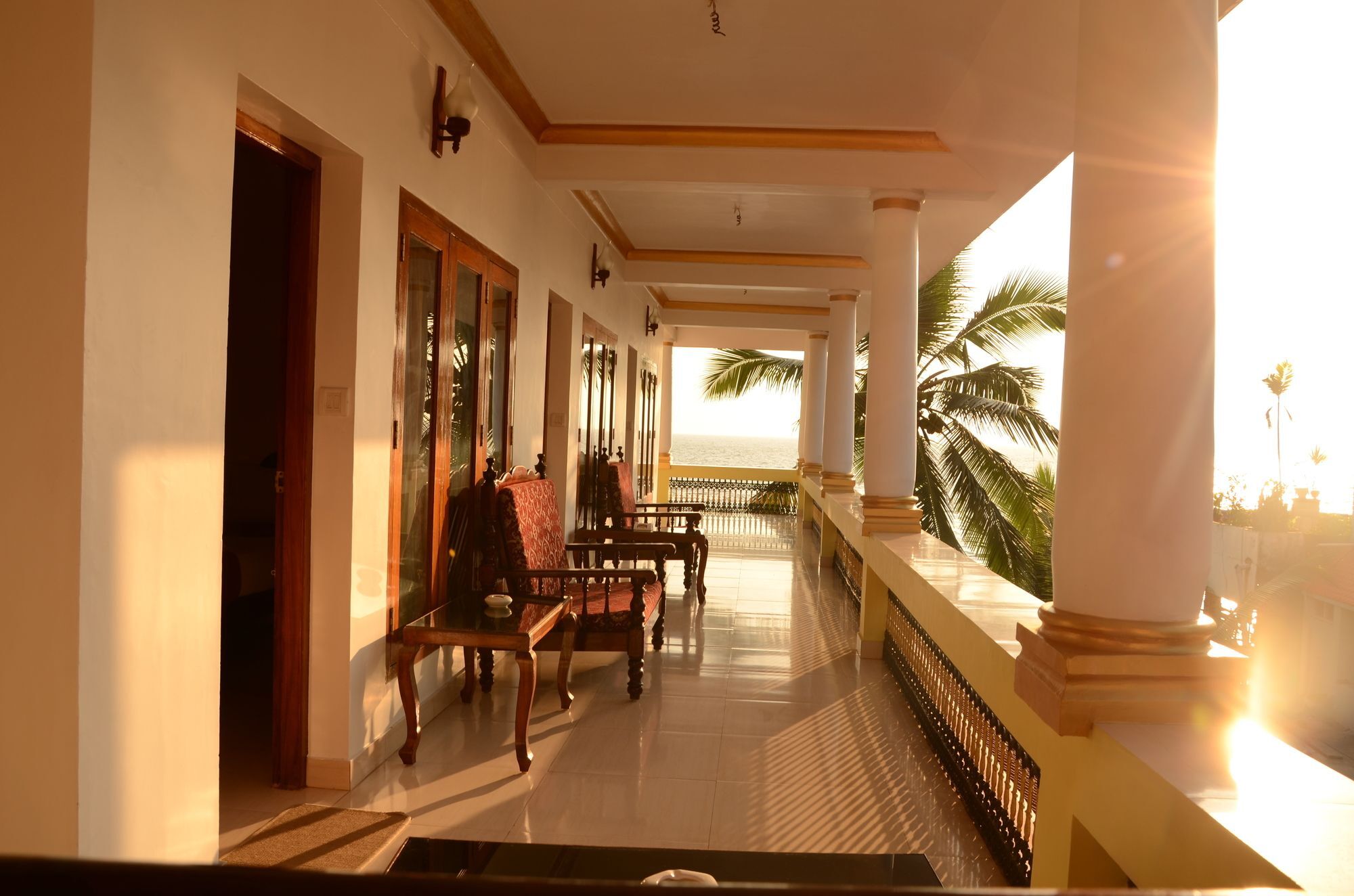 Hotel Sea View Palace - The Beach Hotel, Kovalam Esterno foto